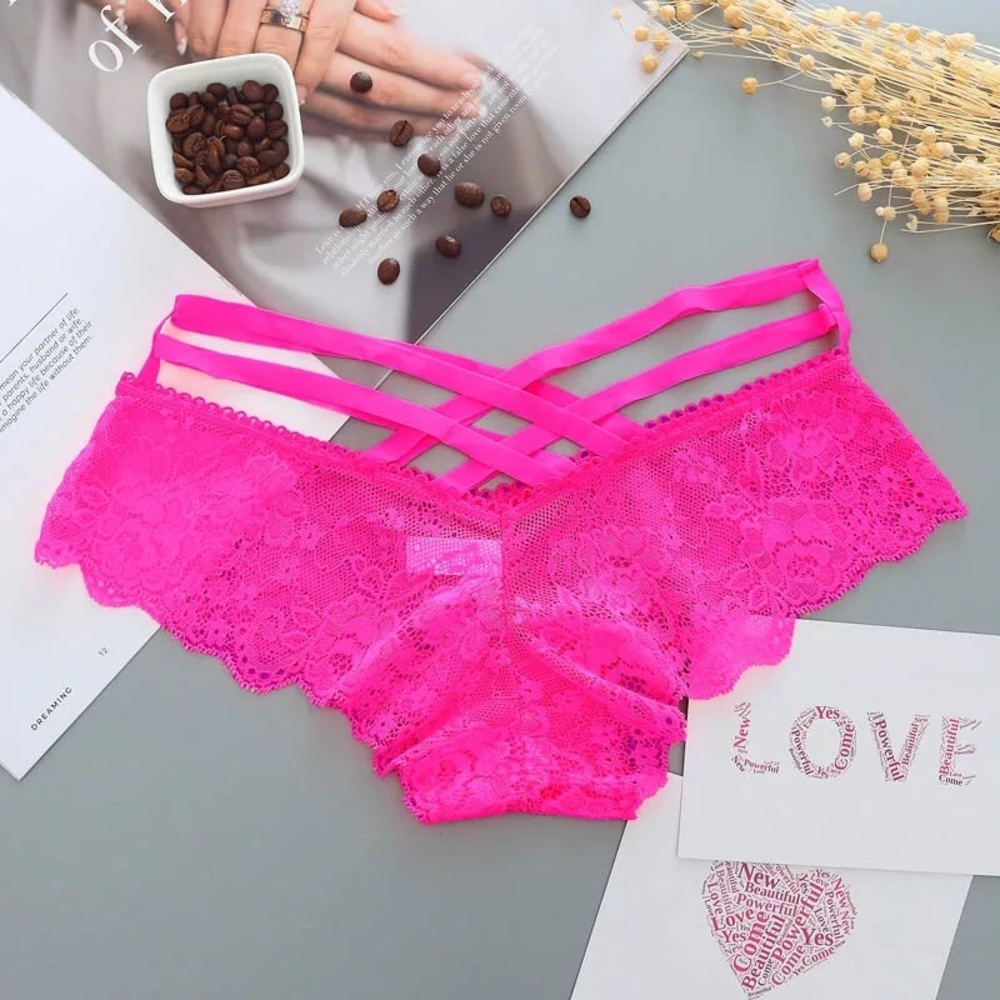 New Medium Pink Floral Lace Cheeky Panties NWT